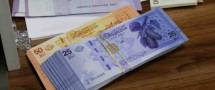 كيف أغلق سعر صرف الليرة مقابل الدولار، مساء الأحد؟