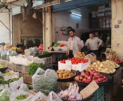 الحسكة.. ثبات أسعار المواد الغذائية خلال رمضان مع انخفاض بسيط في أسعار الخضار