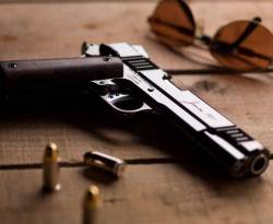 رفع الرسوم والضرائب على حملة السلاح في سوريا