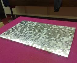 البلاتين يهبط إلى أدنى مستوى في ست سنوات ونصف في التعاملات الآسيوية