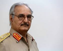 مدير ميناء: ليبيا تصدر أول شحنة نفط من راس لانوف منذ 2014