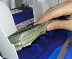 نموذج عنها.. كيف تعمل مكاتب الحوالات في محافظة إدلب؟