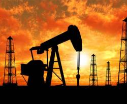 أسعار النفط تستقر قرب أدنى مستوياتها في عدة سنوات