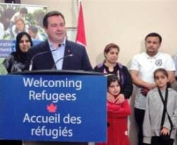 وزير كندي: ننتظر استقبال 1300 لاجئ سوري