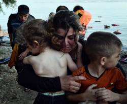 اليونان تحبط أحلام السوريين الراغبين بالهجرة إلى أوروبا.. ومكاتب الوساطة المالية تنصب عليهم