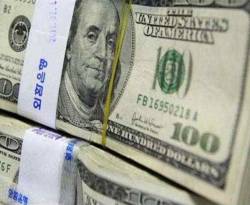 بعد يومين من التراجع...الدولار يعكس اتجاهه بدمشق