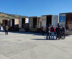 وكالة تابعة للأمم المتحدة: عبور 14 شاحنة مساعدات من تركيا إلى شمال سوريا