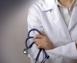 فوضى في أسعار الخدمات الطبية في مناطق سيطرة النظام