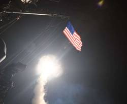 أسعار النفط تقفز بعد إطلاق أمريكا عشرات الصواريخ على قاعدة جوية لنظام الأسد