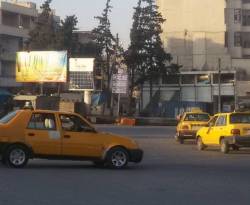 التاكسي في إدلب.. تعرفة باهظة الثمن، وندرة في الركاب