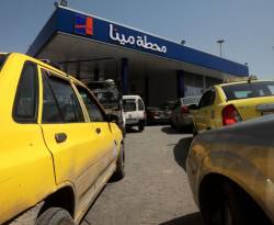 من المسؤول عن تعطل سيارات السوريين.. البنزين المغشوش أم قطع التبديل 