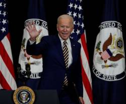 بايدن يعتزم رفع الحد الأقصى الحالي لعدد اللاجئين المقبولين