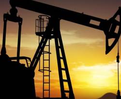 وكالة الطاقة تتوقع تهاوي إنتاج النفط الأمريكي في 2016 بسبب هبوط الأسعار