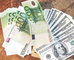 صعود الدولار الأمريكي مقابل اليورو والفرنك بعد تصريحات دراجي