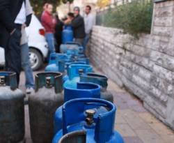 النظام يستنجد بلبنان لحل أزمة الغاز