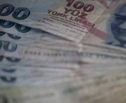 الليرة التركية تهوي لمستويات قياسية والأسهم تهبط 2.6%
