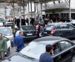 النظام يخفّض مخصصات السيارات من البنزين بنسبة 50% في دمشق