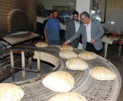 ترقبوا أزمة خبز قادمة.. النظام يخفض طاقة المخابز الاحتياطية