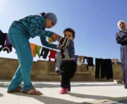 طبيب كان زميل دراسة لبشار : 5 آلاف طفل يحملون فيروس شلل الأطفال في سوريا