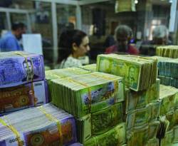 خبير اقتصادي: الليرة السورية تفقد 59% من قيمتها سنوياً