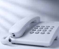 بعد أن نفت نيتها القيام بذلك منذ شهر.. الاتصالات تضاعف رسم الاشتراك الشهري للهاتف الثابت