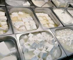 الألبان والأجبان المغشوشة تغزو أسواق دمشق