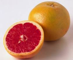 أسعار بعض أصناف الفواكه في سوق الميدان بدمشق