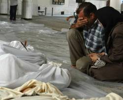 في حلب.. القصف يجعل من الأكفان عملة نادرة