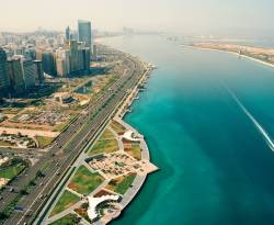 أبوظبي تؤسس صندوقا بقيمة 125 مليار دولار بعد دمج مبادلة وأيبيك