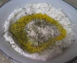 النظام يسمح باستيراد مادة اللبنة مع زيادة أسعارها وارتفاع نسبة الغش في تصنيعها محلياً