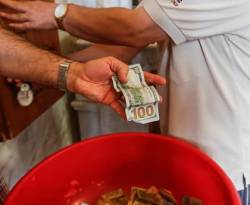 كيف أغلقت العملات في سوريا، مساء السبت؟