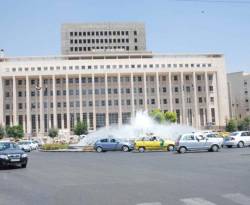 من يرفع سعر الدولار؟...المركزي في قفص الاتهام