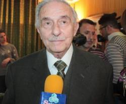 بعد أن استفسر 