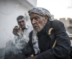 النظام يقتص من المدخنين.. بحثاً عن الأموال