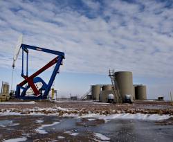 أسعار النفط تهبط للجلسة السابعة بسبب مخاوف من زيادة المعروض من النفط