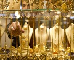 الذهب يرتفع رسمياً 200 ليرة