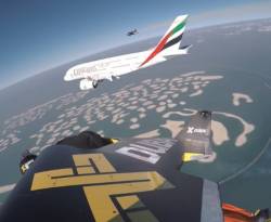 معرض دبي للطيران يشهد صفقات بقيمة 30 مليار دولار في يومه الثاني