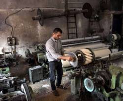 النظام يرفض تخفيض أسعار الكهرباء على الصناعيين