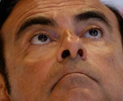 نيسان تقول إن غصن تلقى ثمانية ملايين يورو في دفعات 