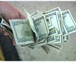 مساء الاثنين.. أسعار الدولار وسلة من العملات مقابل الليرة