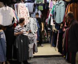 قبيل العيد.. ركود في سوق الألبسة