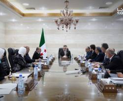 ما آخر تطورات مشروع مرسوم إعادة الموظفين المفصولين بسبب دعمهم للثورة؟