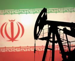 النفط يقفز بعد تخلي الولايات المتحدة عن اتفاق إيران