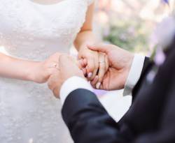 حتى في ألمانيا.. الزواج حلم ثقيل الوطأة على الشباب السوري