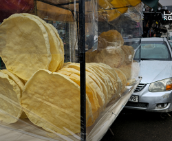 الحلويات الشعبية بدل العربية.. الأسعار تبدّل أولويات الشراء لدى السوريين