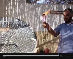 أحد ابتكاراتهم طباخٌ شمسيّ .. الدّوميون مستمرون بالحياة