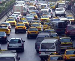 مشروع لزيادة الضرائب على المركبات.. ونائب في مجلس الشعب، يعترض