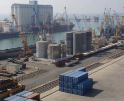 شركة روسية تبدأ أولى خطوات السيطرة على مرفأ طرطوس