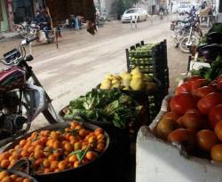 دمشق: البطاطا بسعر الموز، والبندورة لا تزال محلقة