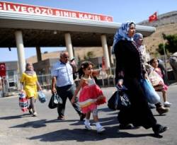 تركيا تمنح بطاقات لإغاثة من لا يحمل جواز سفر من السوريين